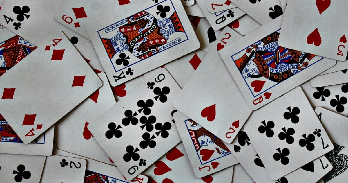 كيف قام Ed Thorp بتغيير حساب البطاقات في لعبة ورق على الإنترنت
