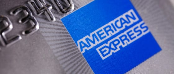 American Express مقابل طرق الدفع الأخرى