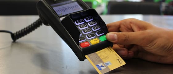 كيفية إيداع وسحب الأموال باستخدام MasterCard في كازينوهات الإنترنت